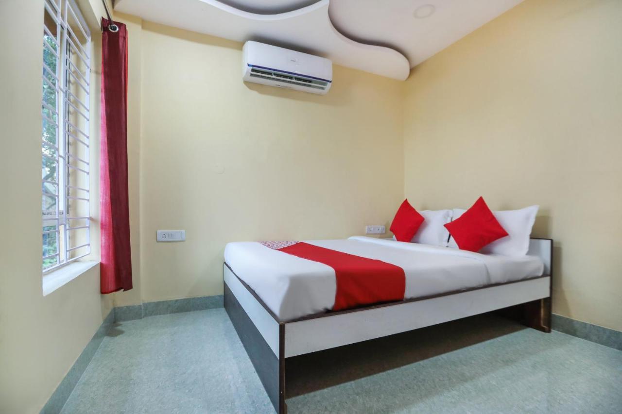 Oyo 62042 Niloy Guest House Jadabpur Экстерьер фото