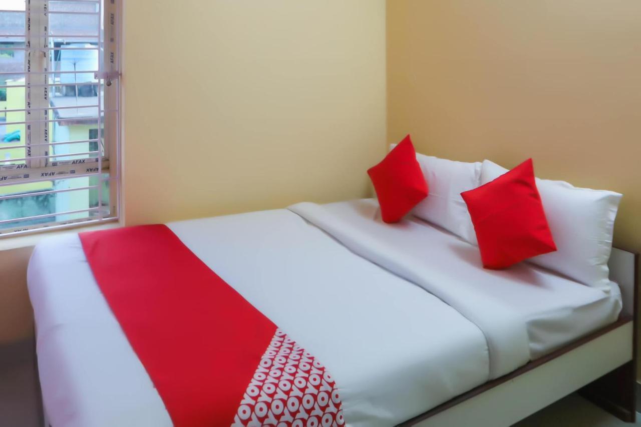 Oyo 62042 Niloy Guest House Jadabpur Экстерьер фото